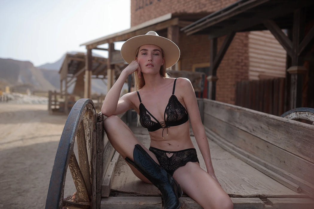 Sexy Lace Wireless Triangle Bra Atelier Amour Enlace Moi